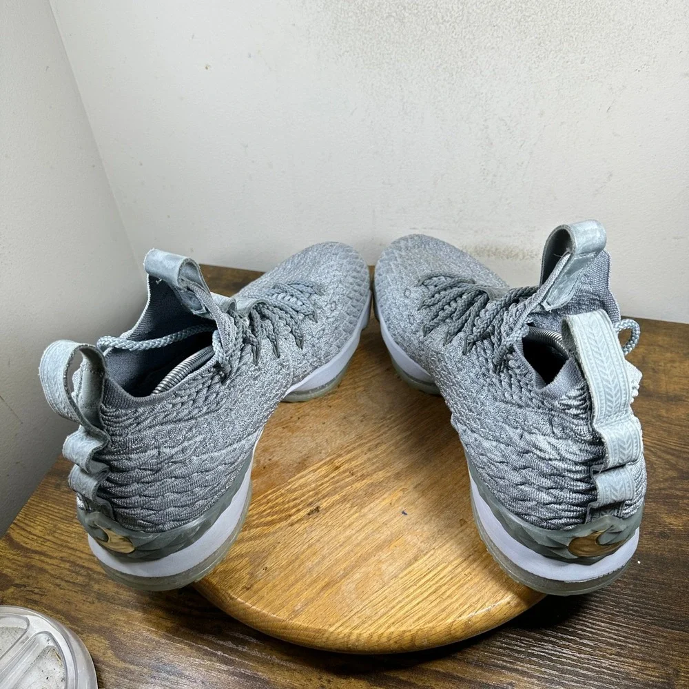 Nike Lebron 15 City Edition Men's Basketball Shoes Grey Size 12 897648-005 - Picture 8 of 8